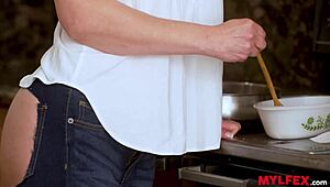 Yo, MylfEx spoiled boy bangs hot mom and step-aunt!