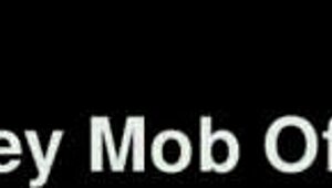 Nix Lynka twerking her huge ass so sexy 😏🍑