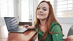 Stepmom seduces stepson with blowjob slutty looks and fat bbw oral fun!