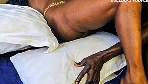 Armoton iso musta kyrpä POV-nussi amatööriä lähetyssaarnaajassa pikalennolla