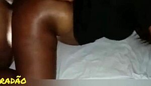 큰 블랙콕 블로우뱅 애널섹스로 엉덩이 정액 가득 채워