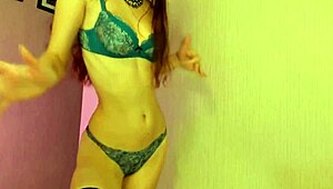 Dancing Russian Goddess Model Shows Nude Body And Sexy Moves