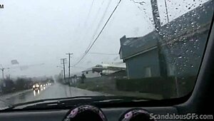 Teen hottie undresses and fingers herself in car