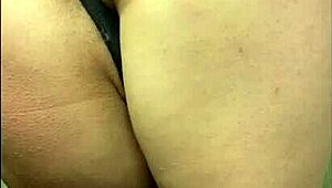 Mia in niqab, wanna see her deepthroat a dildo up close?