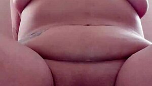 uhh, me toco while i watch u, papi