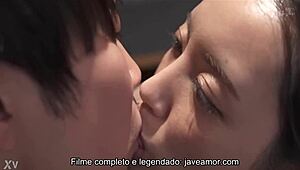 カンナ・ミサキが処女の弟にキスを教える親密な家族レッスン。