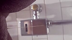 Yo, just pissing at I-95 south rest stop... crazy spot! 🚽