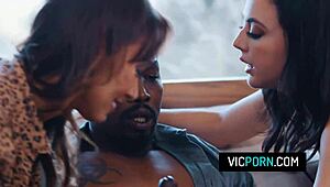 Cuarteto interracial caliente con Whitney Wright Christy Love Liv Revamped