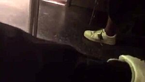 Big ass girl on train getting groped 😏