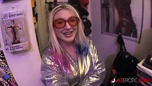 Quarantine Fun With Tattooed Chick Leya Falcon Masturbating Solo