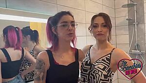 Leila et jade deux coquines qui baisent