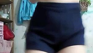 Em Kính Cận Khoẻ Hông Một Mảnh