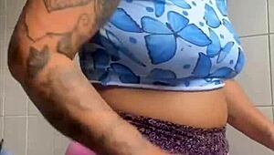 С ума схожу, флешу набухшую пизду