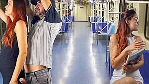 Pervertido Goza Nos Peitos Da Passageira De Ônibus Em Público