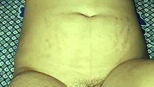 indian wet pussy bhabhi hard dildo fuck