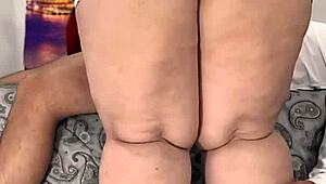 Latina Madrastra Culona Kneels and Sucks Me Off Until I Finish in Her Mouth