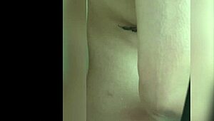 Wow, I spy on this bitch and she rides my cock