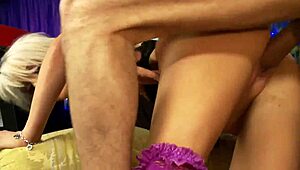 Hey babe, wanna see my hot moves in this lustful lap dance?