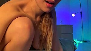 Young 18+ Girl Squirts While Masturbating on Webcam