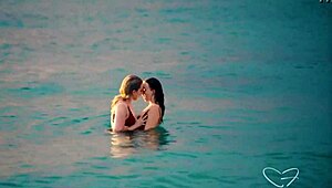 beach sunset makeout with charlie forde & olive gee 😍