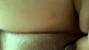 Sangrando gives me intense oral, spreading my lips wide open