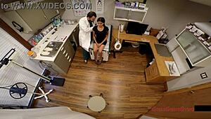 Cutie Yesenia Sparkles gets examined by Doctor Tampa at university 😳