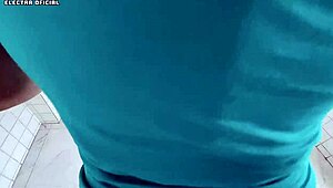 Ik huurde deze geile Braziliaanse Latina werknemer en neuk haar kont, vrouw betrapt ons bijna