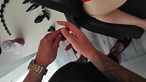 Mi novio stretches my ass with 10 anal toys before pounding me hard