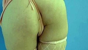 Lesbian ass lickers Rebel Rhyder dive into double anal fisting with big gapes