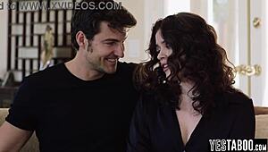 hey big ass latina milf called me over to fix her laptop and got rough hardcore doggystyle