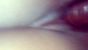 Emotivan susret sa devojčinim malim sisama i crnim kurcem