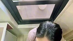 Otrogen med svägerskan leder till het djupstrupsblowjob