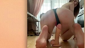 im sucking stepsisters dildo and masturbating my ass