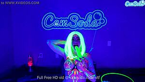 Watch Jewelz Blu masturbate with dildo on webcam?