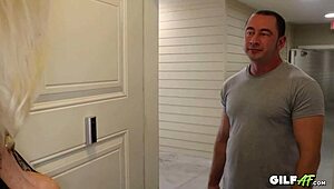 бия жегата с духането на 79-годишната баба Анеке ван Буран