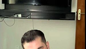 colega de trabalho flertava tanto que chamei pra beber e aproveitei