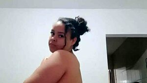 POV Сафада личи видео - танцува и пипа развратната си путка!