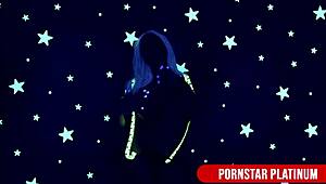 Blonde hoe leya falcon meets mocha stud rob piper