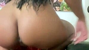 Latina feels intense arousal in public outdoor foursome