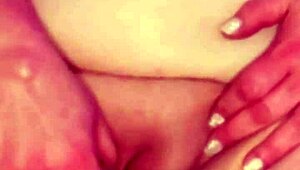 minxycme switches positions with dildo for squirting