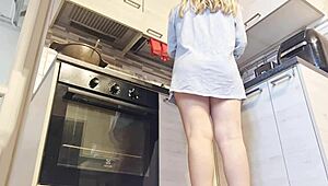 Washing Dishes Without Panties for a Solo Pussy Show