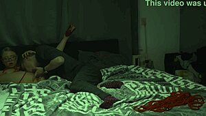 Młoda laska związana i ostro wyruchana w cipkę!