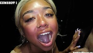 gloryholetopsecrets com - me fode Gia você voltou pela terceira vez