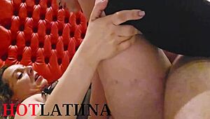 milf uruguaya fucks hijastro en navidad with big ass doggystyle