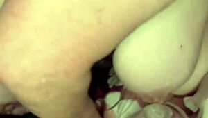 minxycme switches positions with dildo for squirting