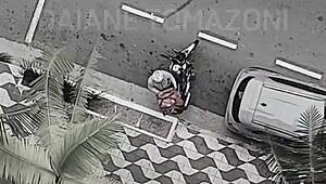 Komşu yurt odasında yoğun sikiş için arıyor