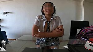 Hey, por favor, ayúdame con mi tarea, ¡haré lo que sea que me pidas, de verdad!