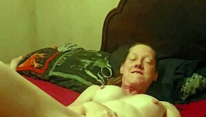 Intimate Pussy and Cock Play Awakens Deep Desires at Midnight