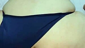 Esposa safada chupando e tomando pirocada - sailor girl hotwife