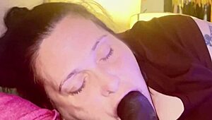 Hot Thick Midget Suck And Slurping On BBC In Bedroom